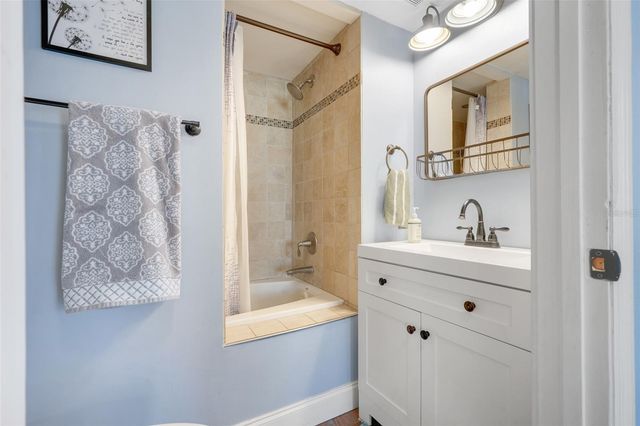 925 ROANOKE DRIVE, Minneola, FL 34715