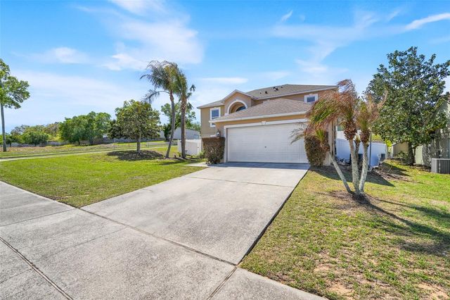 925 ROANOKE DRIVE, Minneola, FL 34715