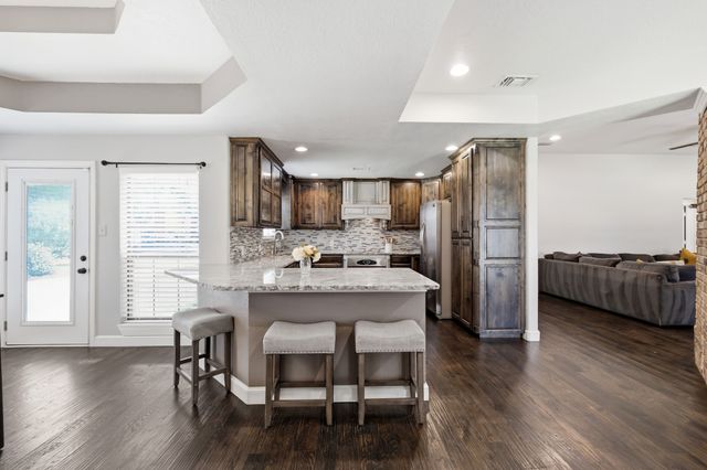 11 Edgemere Drive, Trophy Club, TX 76262