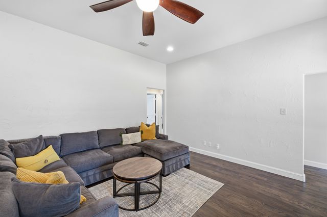 11 Edgemere Drive, Trophy Club, TX 76262