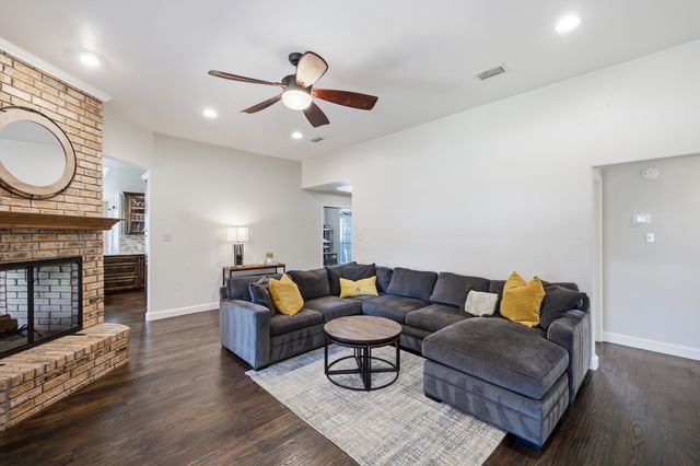 11 Edgemere Drive, Trophy Club, TX 76262