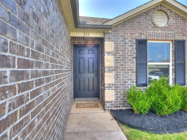 215 Waterside Drive, Newcastle, OK 73065