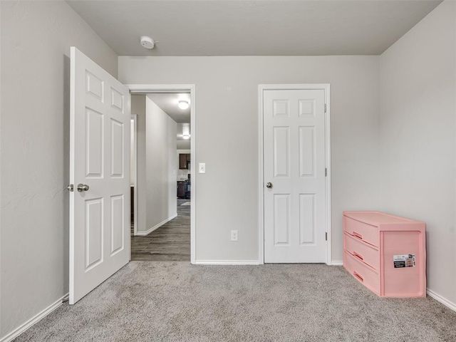 215 Waterside Drive, Newcastle, OK 73065