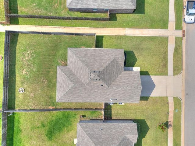 215 Waterside Drive, Newcastle, OK 73065