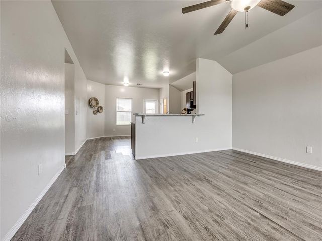 215 Waterside Drive, Newcastle, OK 73065