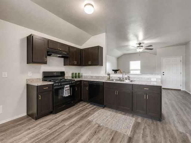 215 Waterside Drive, Newcastle, OK 73065