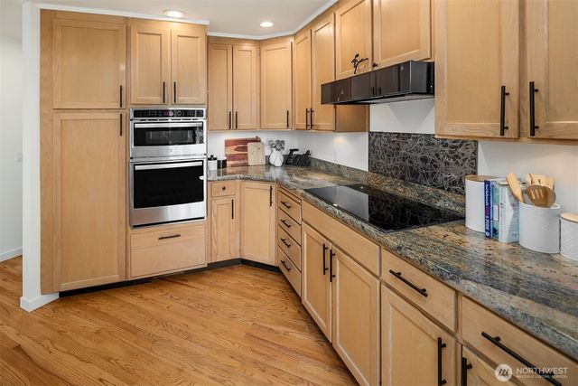 11257 NE 37th Place, Bellevue, WA 98004