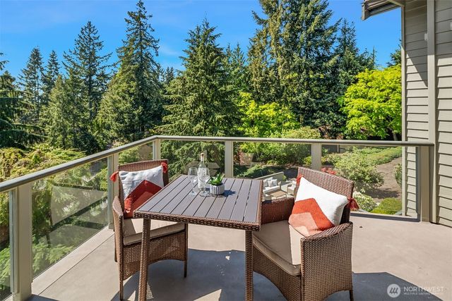 11257 NE 37th Place, Bellevue, WA 98004
