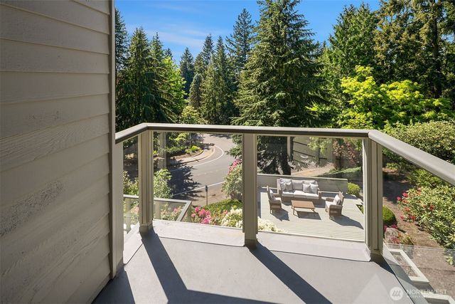 11257 NE 37th Place, Bellevue, WA 98004