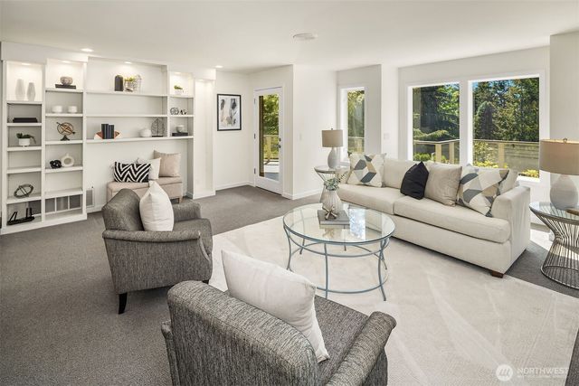 11257 NE 37th Place, Bellevue, WA 98004