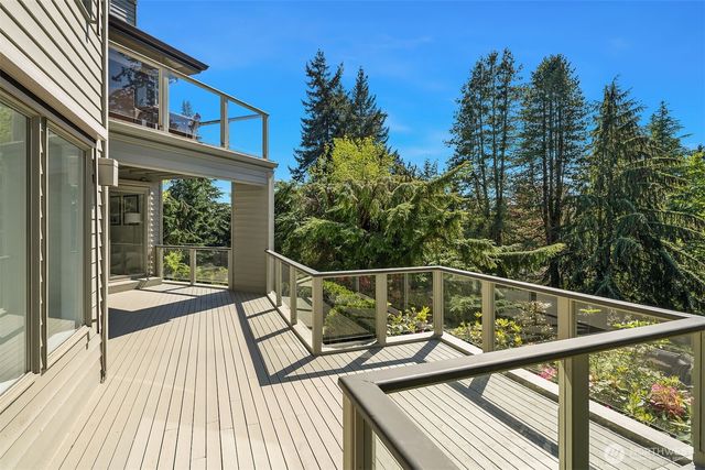 11257 NE 37th Place, Bellevue, WA 98004