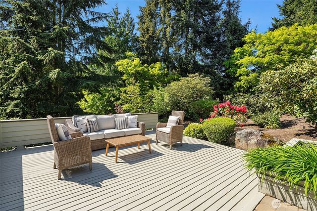 11257 NE 37th Place, Bellevue, WA 98004