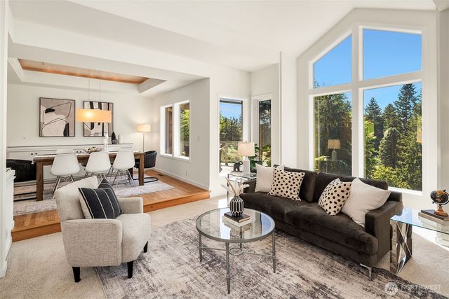 11257 NE 37th Place, Bellevue, WA 98004