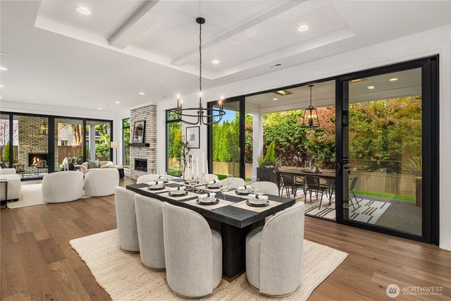 13988 SE 5th Street, Bellevue, WA 98005