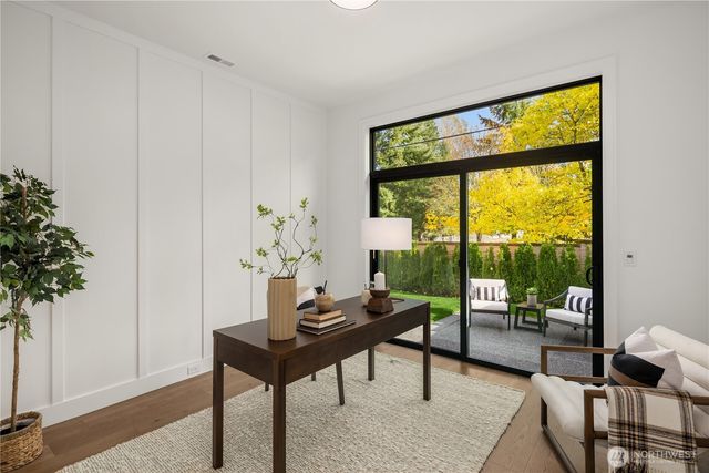 13988 SE 5th Street, Bellevue, WA 98005