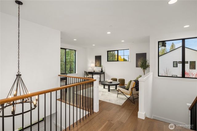 13988 SE 5th Street, Bellevue, WA 98005