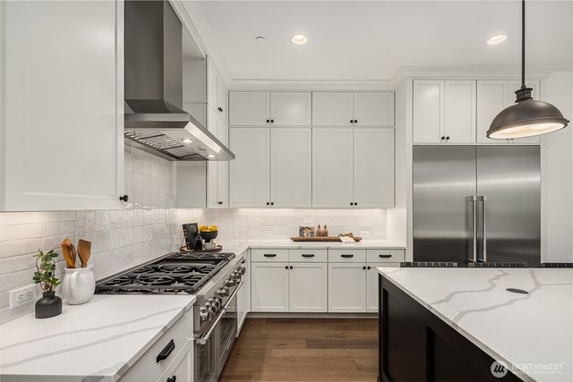 13988 SE 5th Street, Bellevue, WA 98005