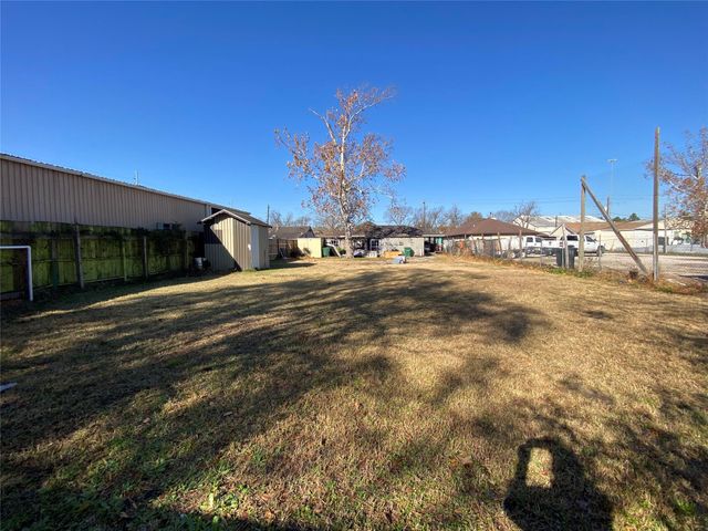 3147 Golfcrest Boulevard, Houston, TX 77087