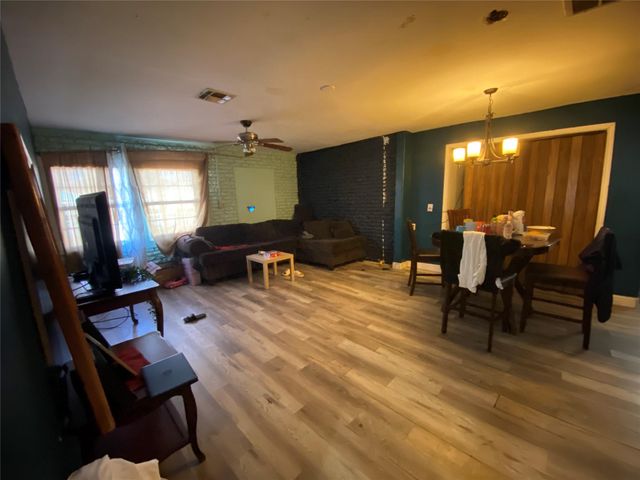 3147 Golfcrest Boulevard, Houston, TX 77087