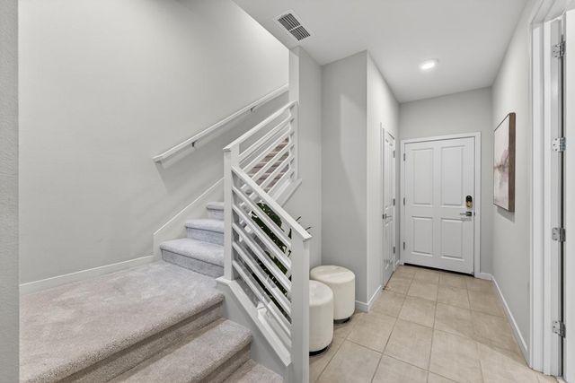 818 Gridley Terrace 4, Sunnyvale, CA 94085