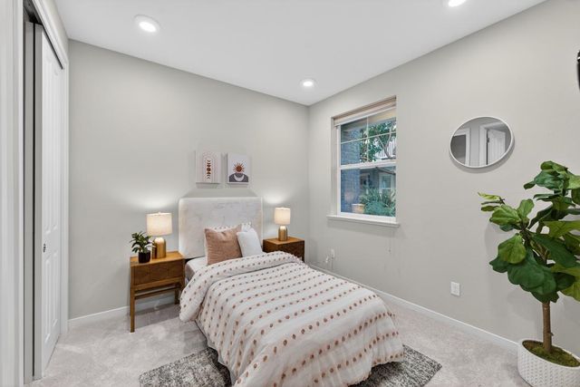 818 Gridley Terrace 4, Sunnyvale, CA 94085