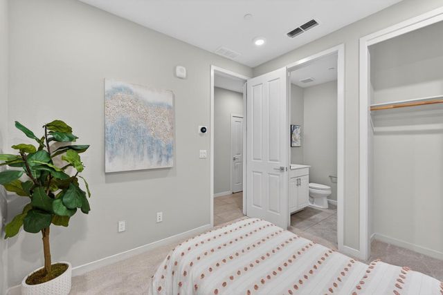 818 Gridley Terrace 4, Sunnyvale, CA 94085