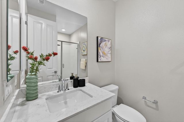 818 Gridley Terrace 4, Sunnyvale, CA 94085