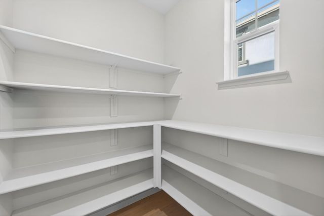 818 Gridley Terrace 4, Sunnyvale, CA 94085