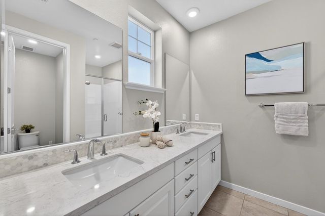 818 Gridley Terrace 4, Sunnyvale, CA 94085