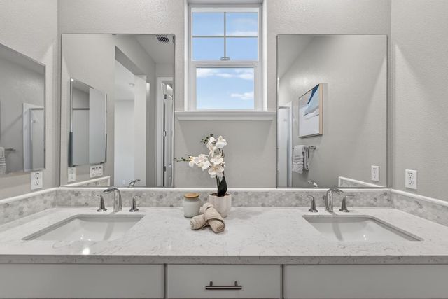 818 Gridley Terrace 4, Sunnyvale, CA 94085