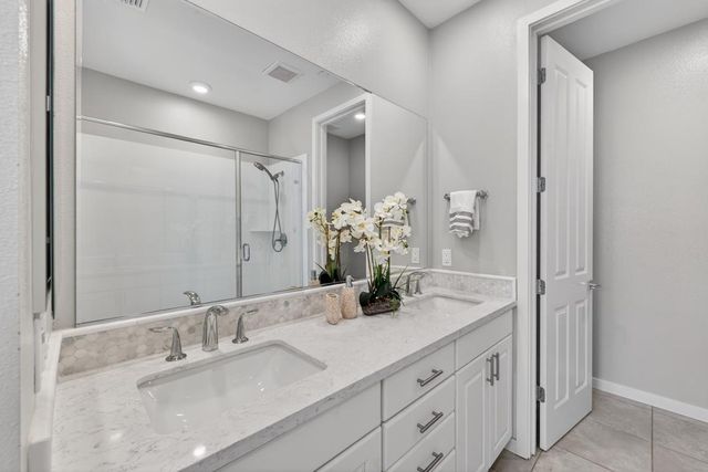 818 Gridley Terrace 4, Sunnyvale, CA 94085