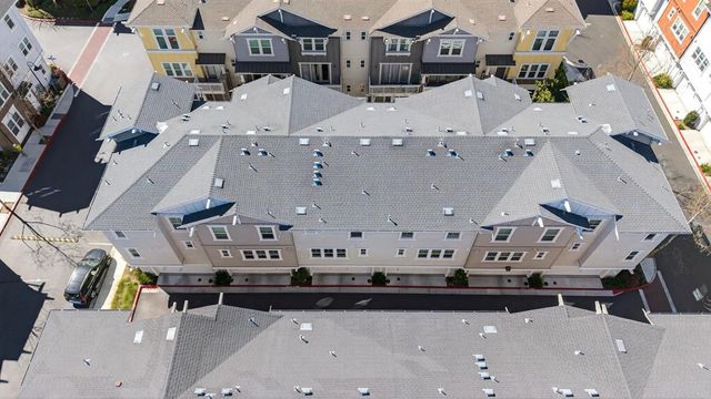 818 Gridley Terrace 4, Sunnyvale, CA 94085