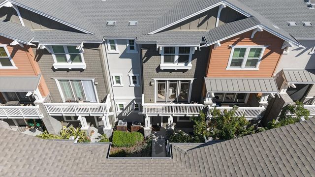 818 Gridley Terrace 4, Sunnyvale, CA 94085