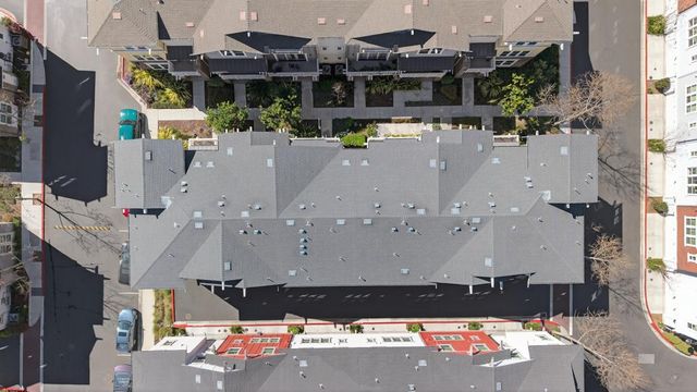 818 Gridley Terrace 4, Sunnyvale, CA 94085