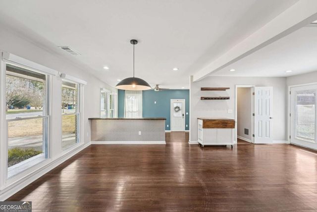 732 Earl Street SE, Marietta, GA 30067