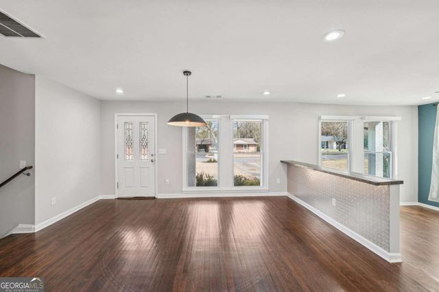 732 Earl Street SE, Marietta, GA 30067