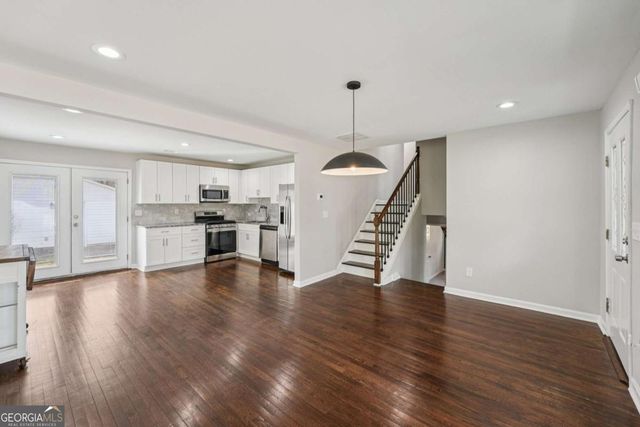 732 Earl Street SE, Marietta, GA 30067