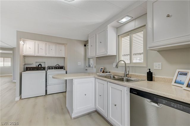 3652 Katmai Drive, Las Vegas, NV 89122