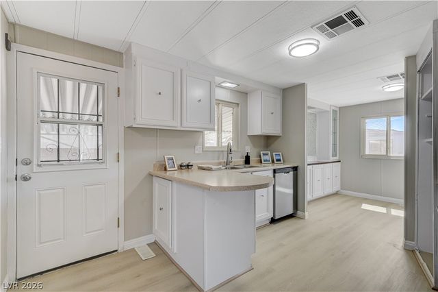 3652 Katmai Drive, Las Vegas, NV 89122