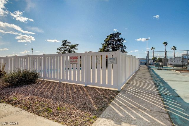 3652 Katmai Drive, Las Vegas, NV 89122