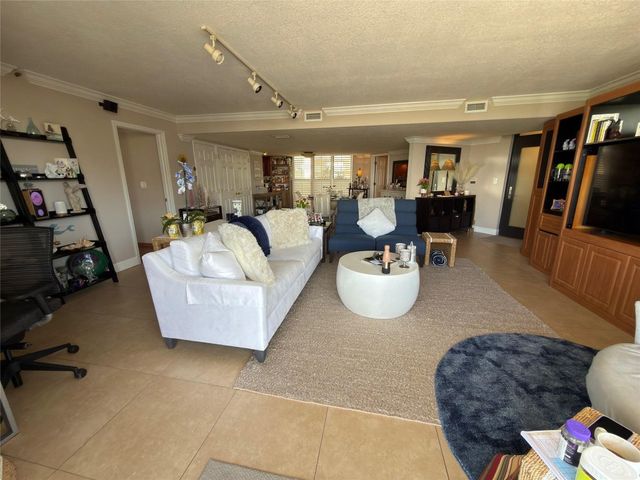 1167 Hillsboro Mile 308, Hillsboro Beach, FL 33062