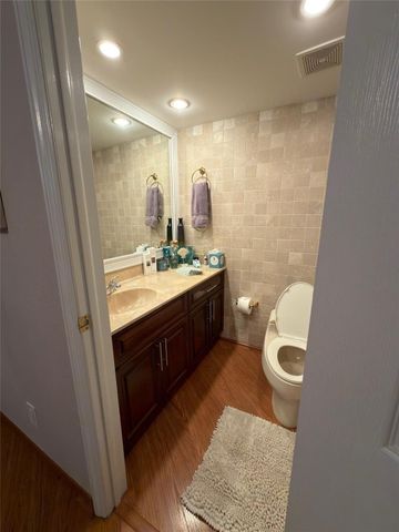 1167 Hillsboro Mile 308, Hillsboro Beach, FL 33062