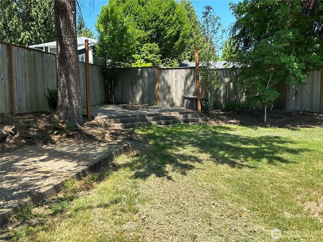 12626 SE 76th Place, Newcastle, WA 98056