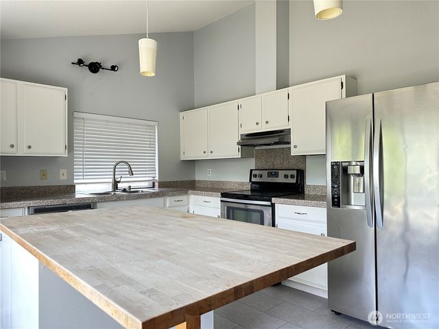 12626 SE 76th Place, Newcastle, WA 98056