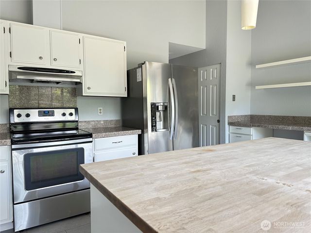 12626 SE 76th Place, Newcastle, WA 98056