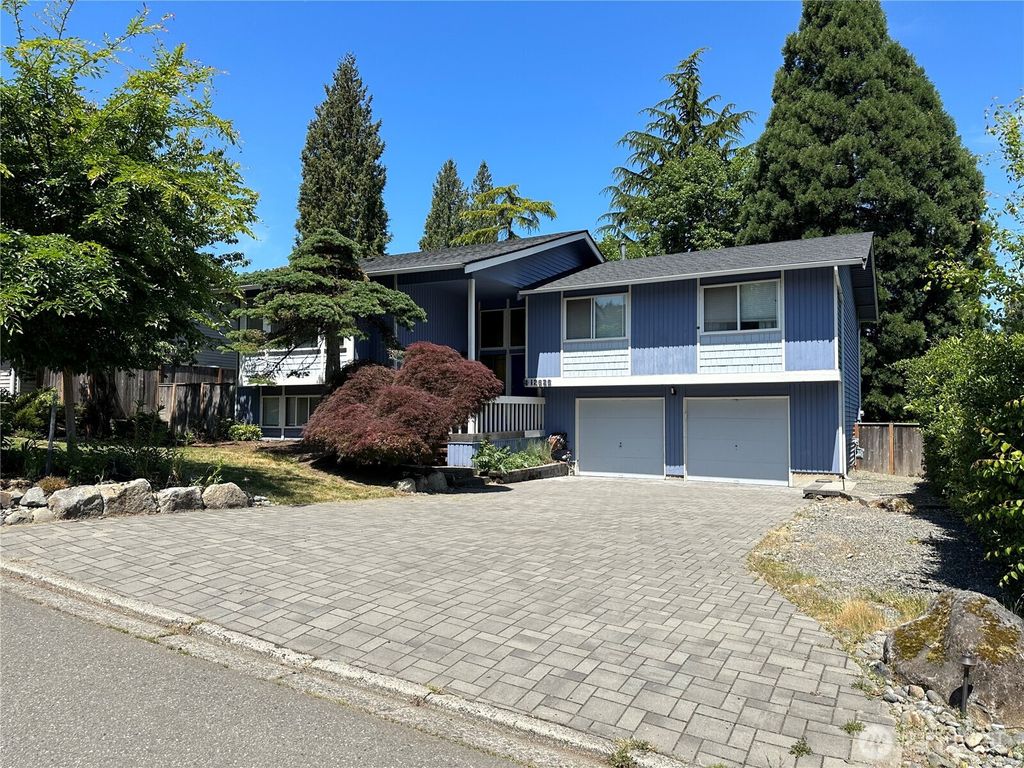 12626 SE 76th Place, Newcastle, WA 98056