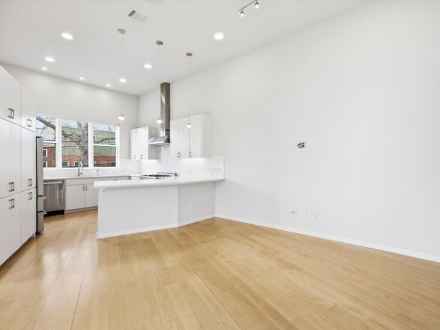 2802 Lee Street, Dallas, TX 75206