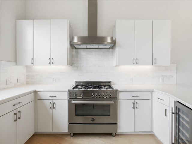 2802 Lee Street, Dallas, TX 75206