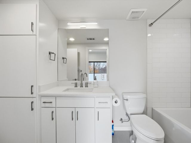 2802 Lee Street, Dallas, TX 75206