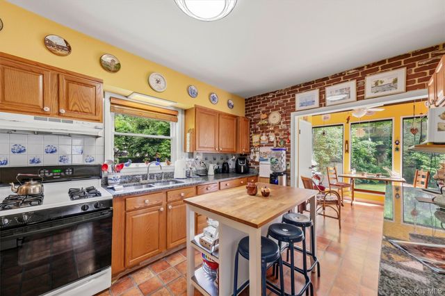 86 Balmville Road, Newburgh, NY 12550